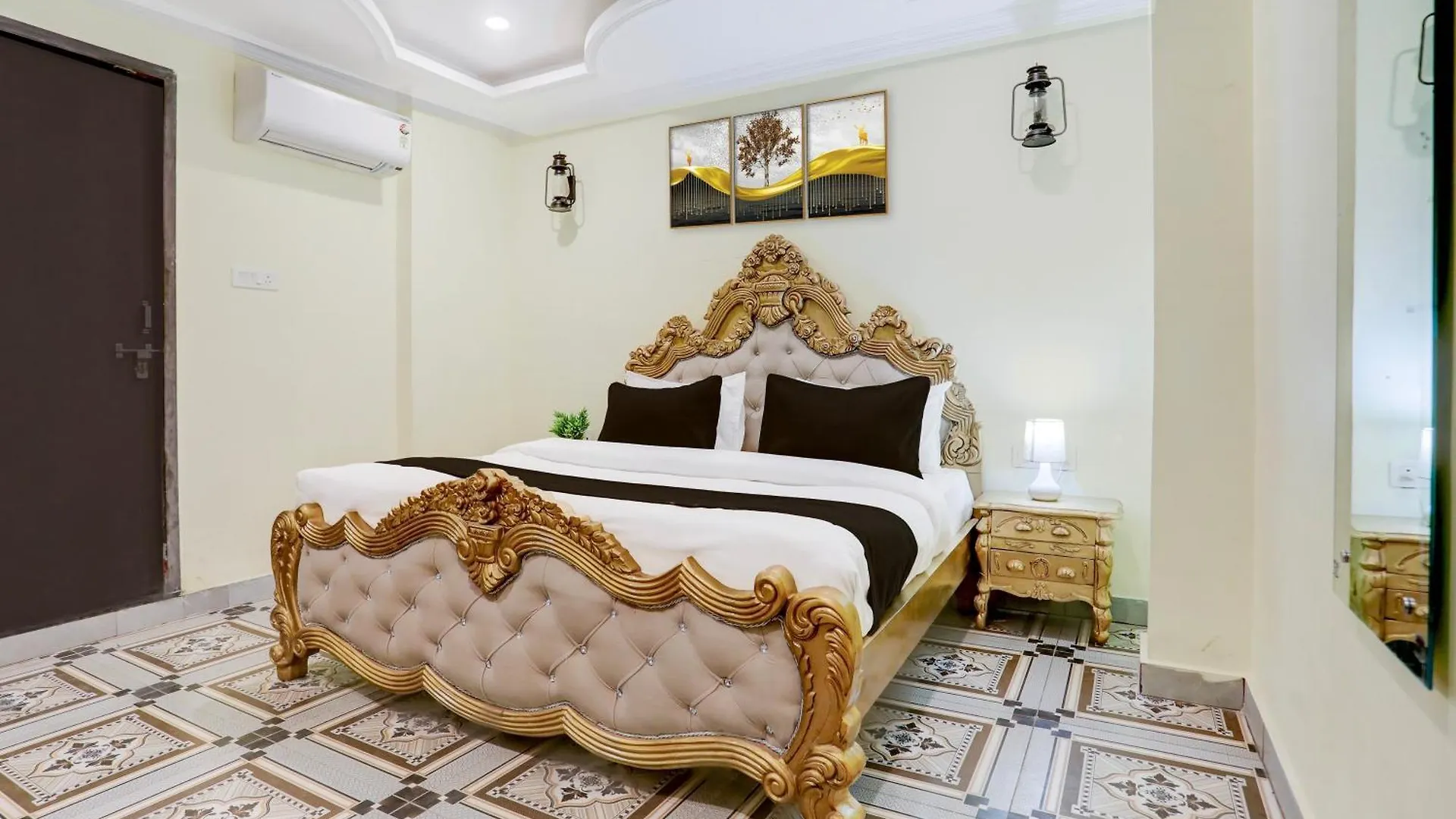 Palette Heritage Varanasi Retreat Hotel